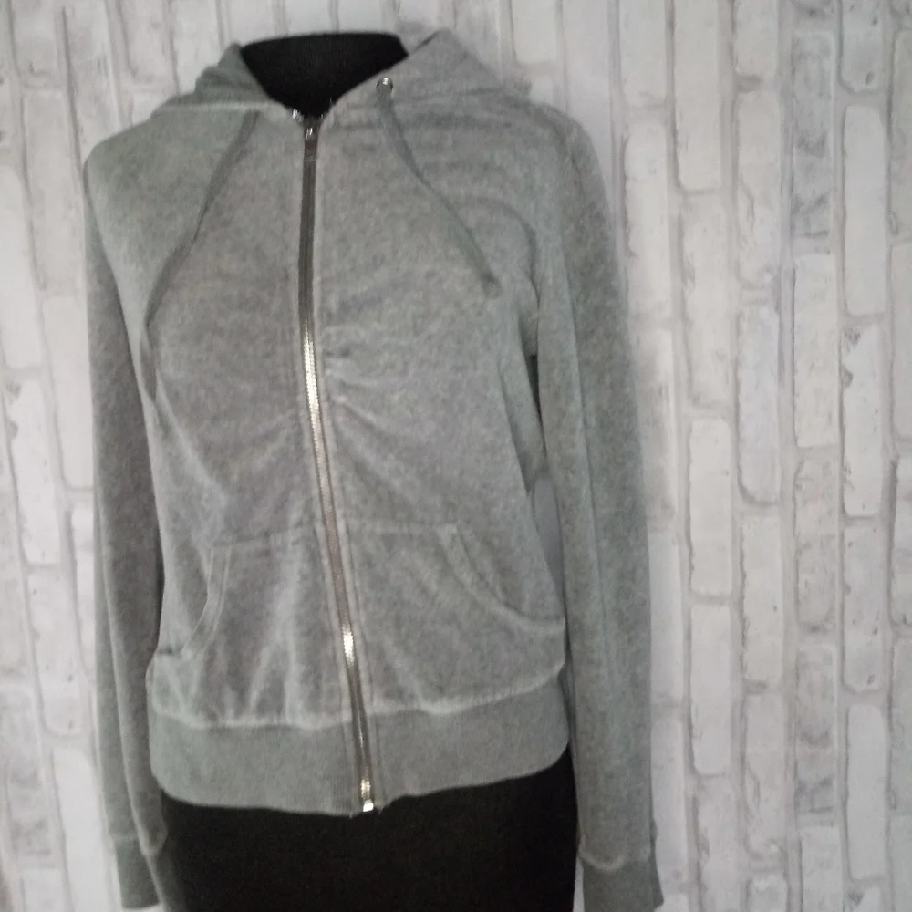 XXI woman's gray zip-up Hoodie jacket